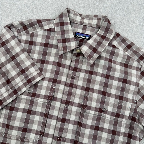 Patagonia Shirt Mens Medium Brown Plaid Snap‎ Button Fishing Hiking Outdoors - Picture 1 of 10